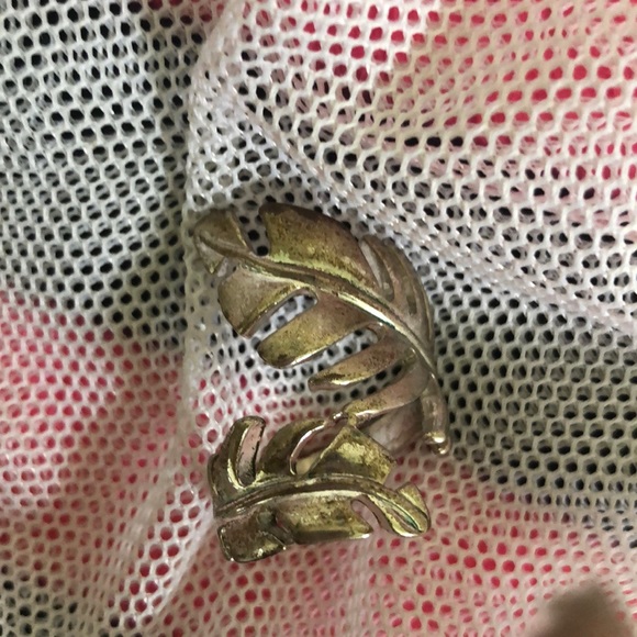 Ring - Picture 2 of 2